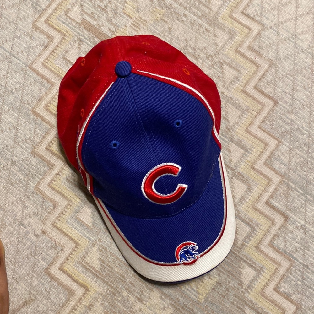 Chicago Cubs Genuine Merchandise Mens hat 100% cotton color red blue